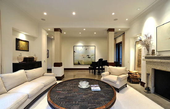 kim kardashian home 070212