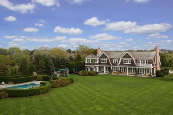 jennifer-lopez-buys-in-the-hamptons-3