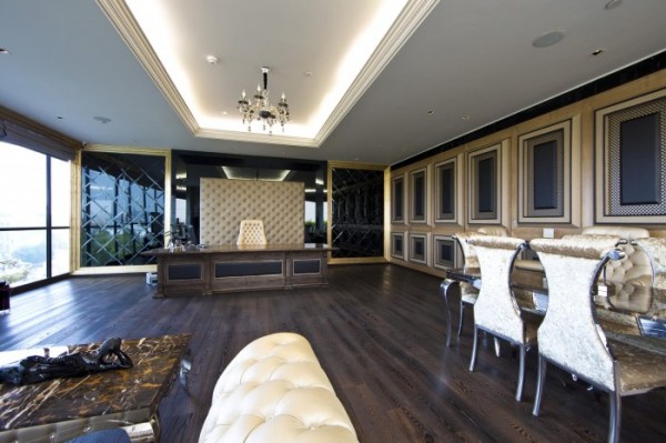 CMDs-Cabin-3-700x466