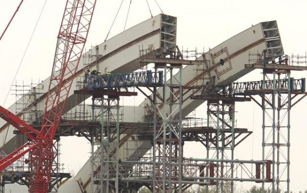 GRADILITE EELJEVOG MOSTA