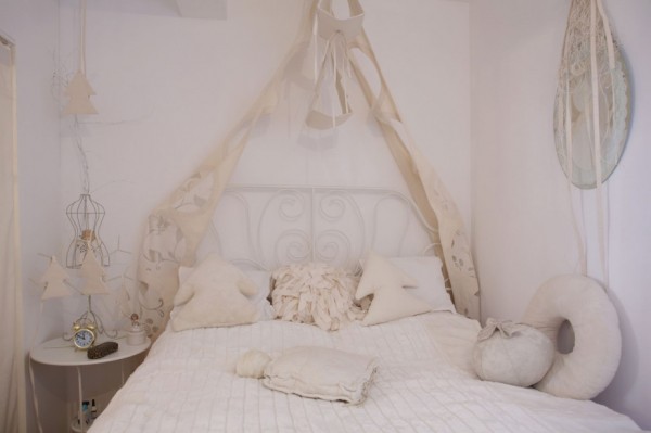 Zagreb, 04.12.2013 - Bozicna dekoracije Marije Skelin u malom stanu