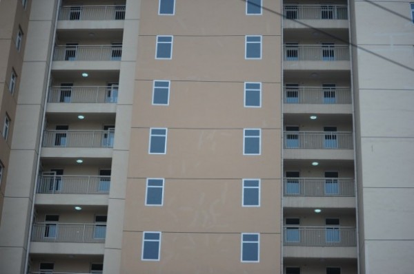 kina-zgrada-bez-prozora-2