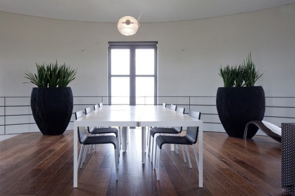 water_tower_converted_to_house_16