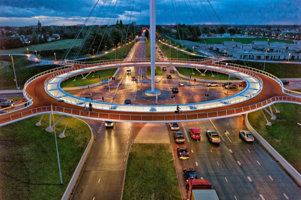 architecture-worlds-first-suspended-bicycle-roundabout