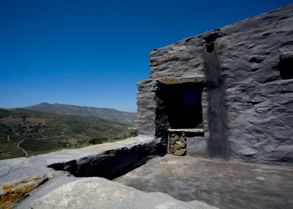 Retreat-in-Tinos-Island-by-Ioannis-Exarchou-10