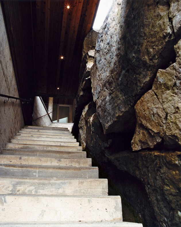 Khyber Ridge House06