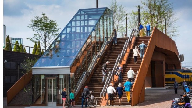 Paleisbrug-pesacki-most-park-07