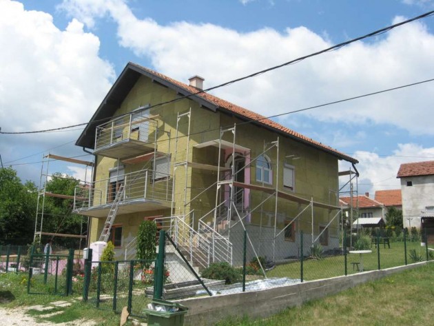 pozari-Izolovana kuca 3