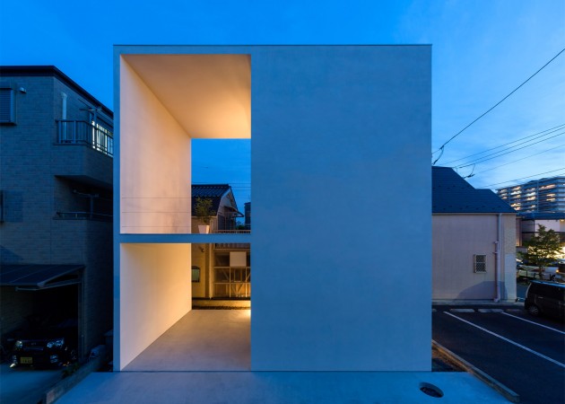 Little House Big Terrace 01