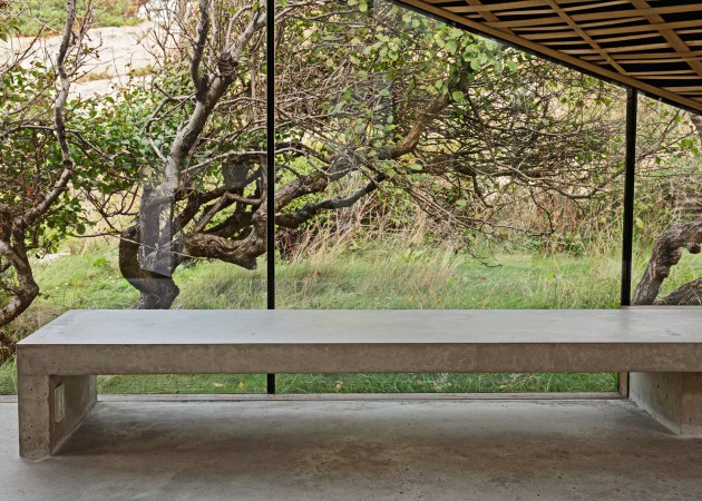 Vikendica medju stenama 10