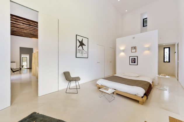 Moderna vila na Ibici 07