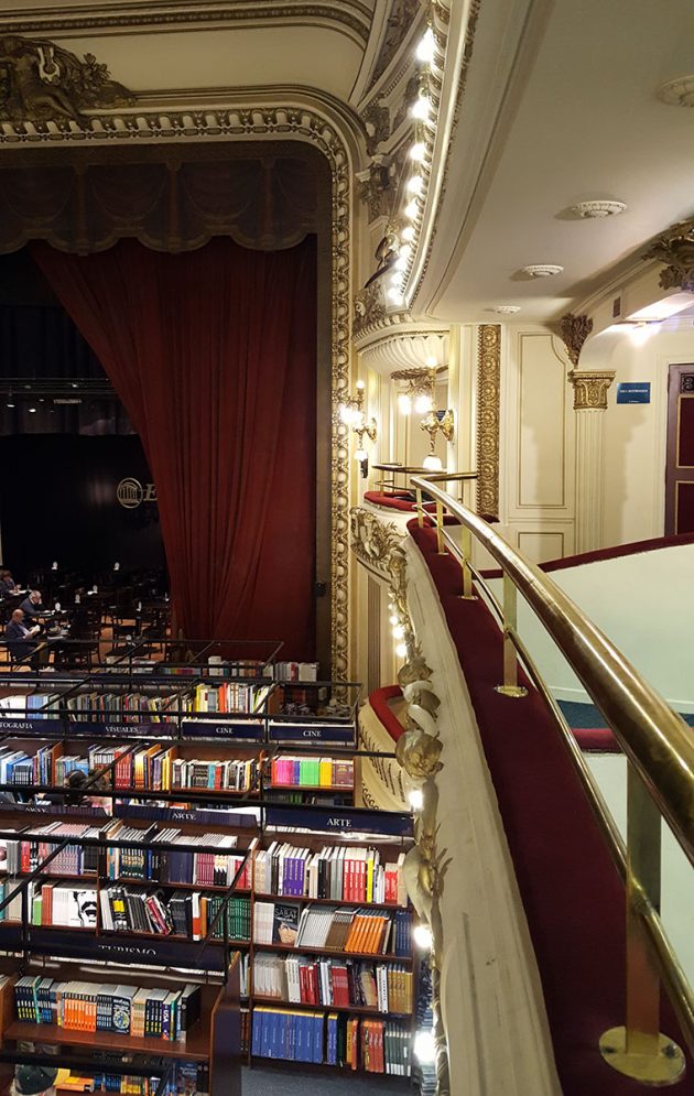 el-ateneo-pozoriste-biblioteka-11