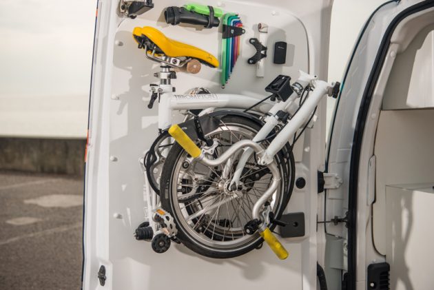 nissan-e-nv200-workspace-06