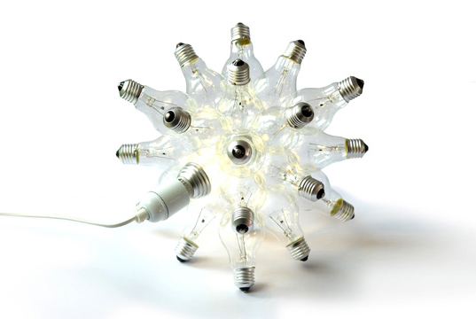 Spare-Light-Bulb-Chandelier-by-J.P.Meulendijks-2