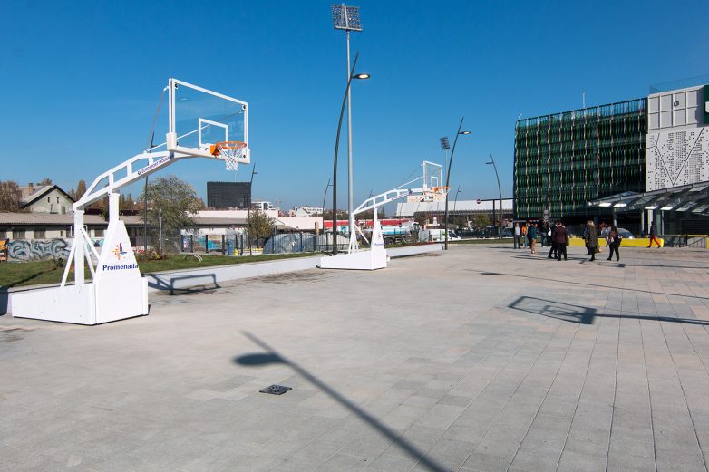 Ispred Promenade su otvorena tri terena za basket