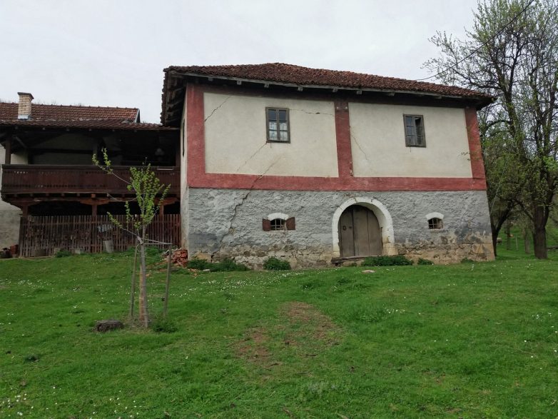 Fotografija 5 – Kuća iz sela Tučkovo kod Požege, građena oko 1850. godine; Foto: Slobodan Sretenović