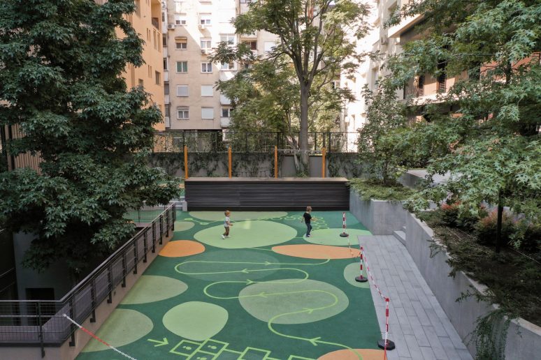 Dečje igralište u novom bloku; Foto: Jure Živković