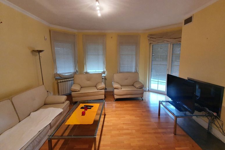 Dnevni boravak – pre; Foto: Gradnja.rs