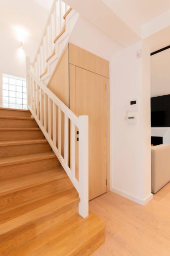 Postor za odlaganje ispod stepeništa; Foto: Igor Conić