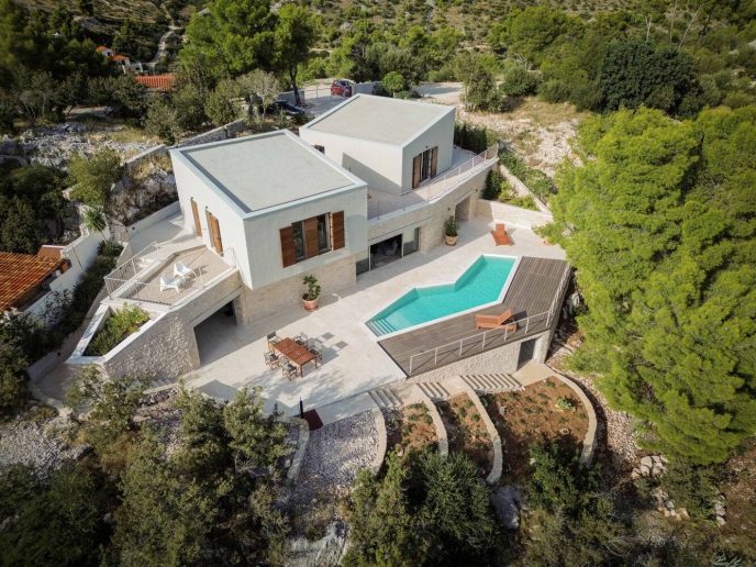 House De Marchi u mestu Bobovišća na Moru na ostrvu Brač u Hrvatskoj; Foto: Luka Barković​
