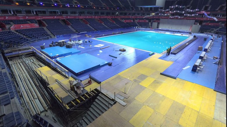 Montaža bazena u Beogradskoj areni; Foto: YouTube / Fluidra